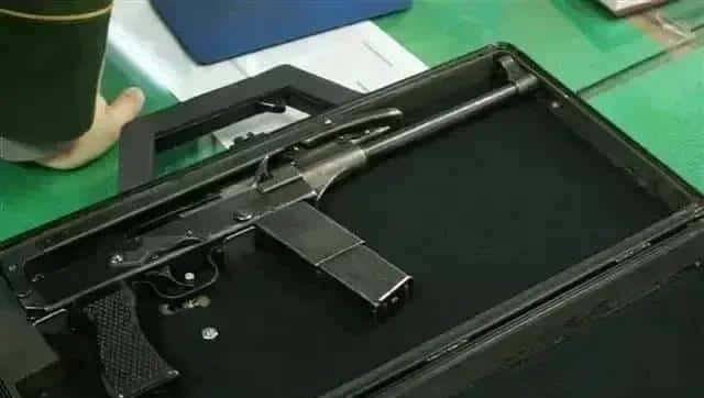 小AK—中国79式冲锋枪