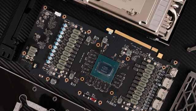 精致奢华的性能巨兽,微星 GeForce RTX 4080 16GB SUPRIM X 超龙显卡评测