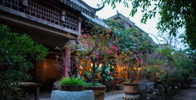 连当地人都吐槽“六无”的邕州老街，建成十余年就彻底凉凉了？