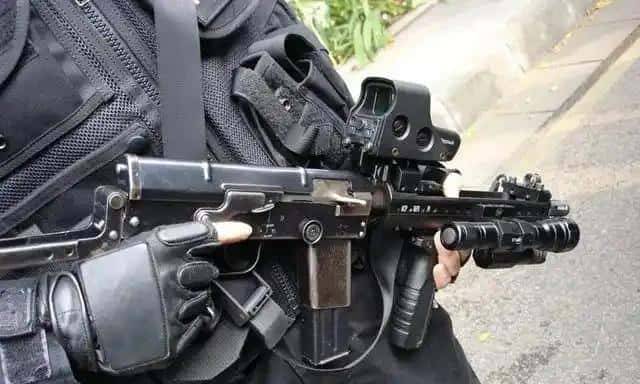 小AK—中国79式冲锋枪