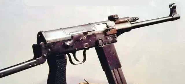 小AK—中国79式冲锋枪