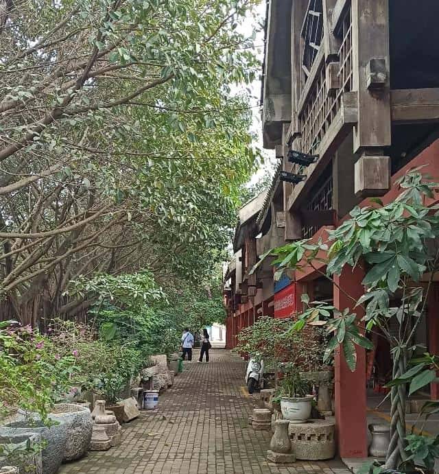 连当地人都吐槽“六无”的邕州老街，建成十余年就彻底凉凉了？