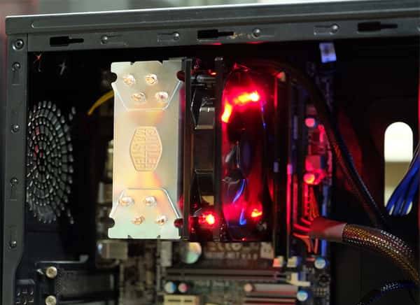 穷人的装机之路——咬牙来一套纯白机箱如何？