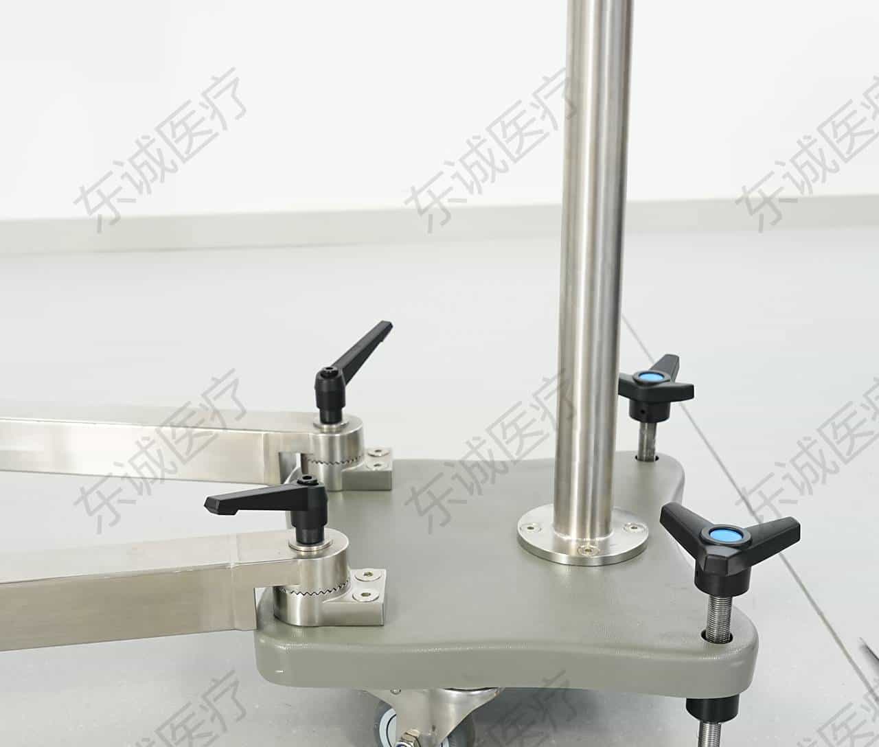 骨科牵引架：手术中常用的“肢体定位帮手”