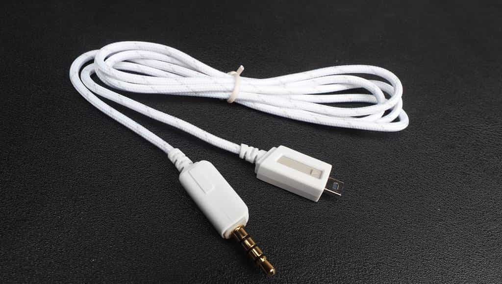 曜越Tt eSPORTS Level 10M 游戏耳机评测