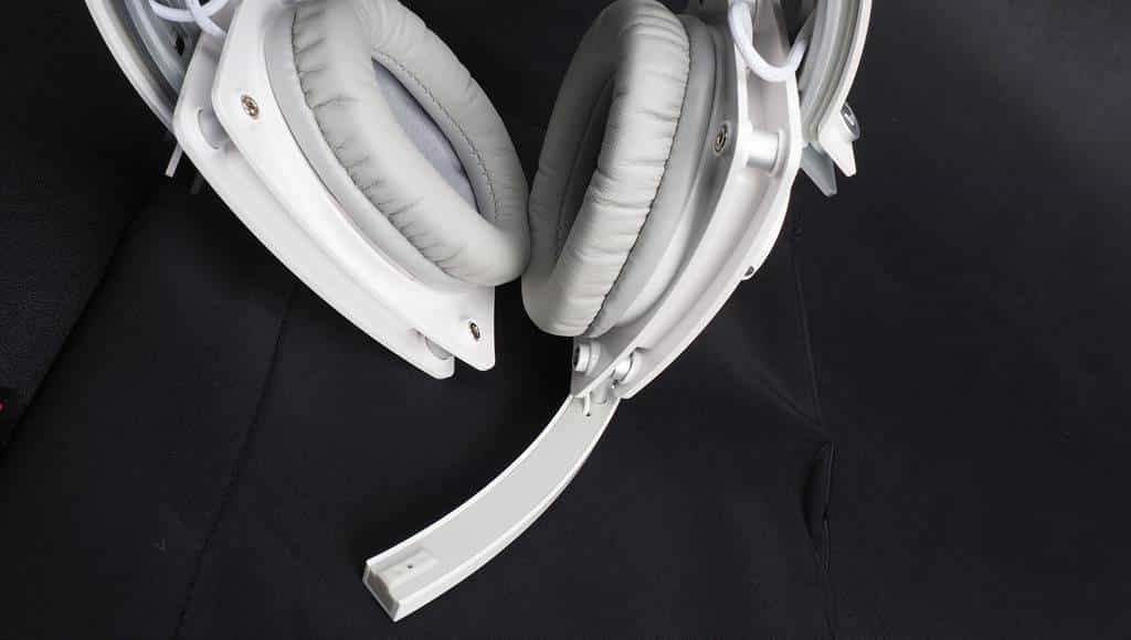 曜越Tt eSPORTS Level 10M 游戏耳机评测