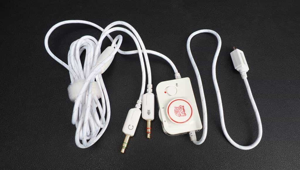 曜越Tt eSPORTS Level 10M 游戏耳机评测