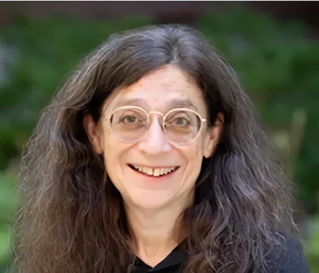 顶刊给院士狂开「后门」,审稿周期缩短 40%,拒稿率几乎为 0?