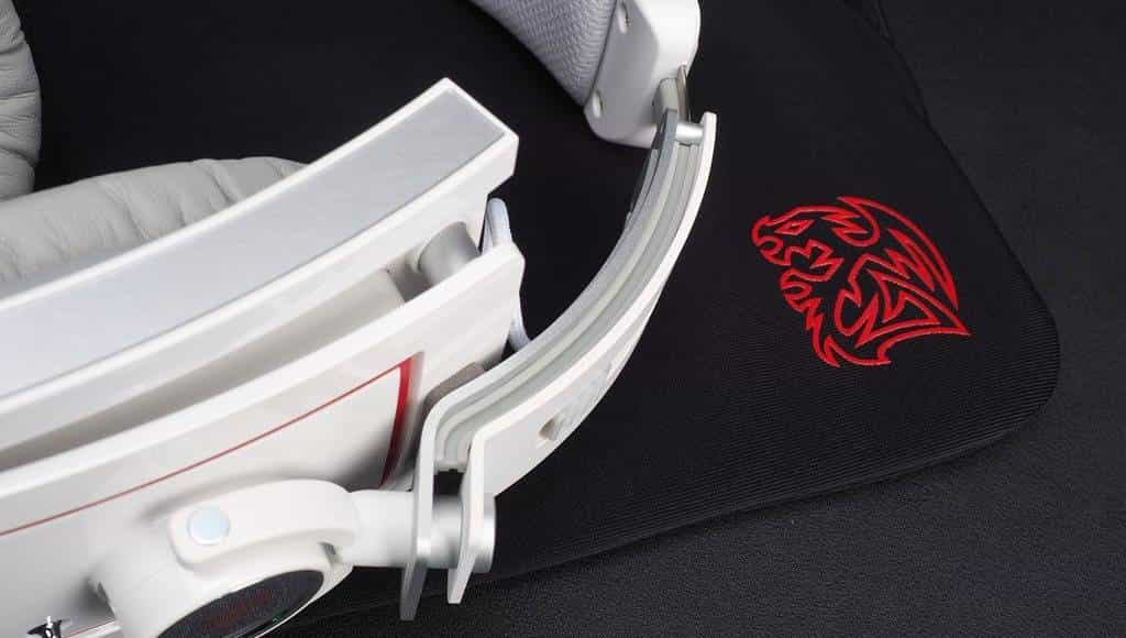 曜越Tt eSPORTS Level 10M 游戏耳机评测