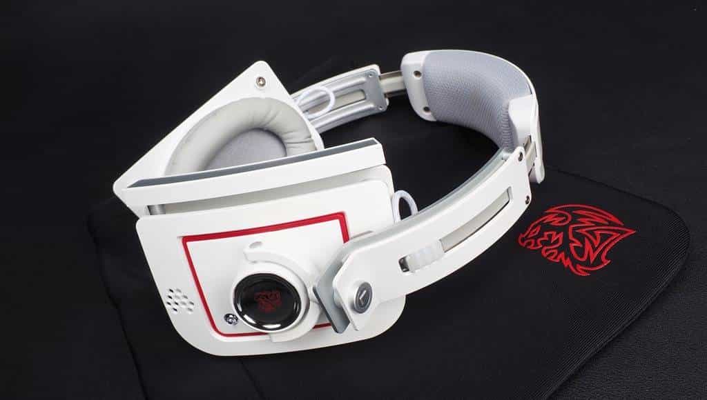 曜越Tt eSPORTS Level 10M 游戏耳机评测