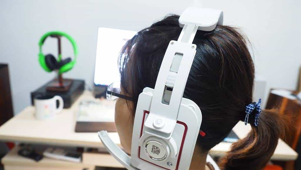 曜越Tt eSPORTS Level 10M 游戏耳机评测