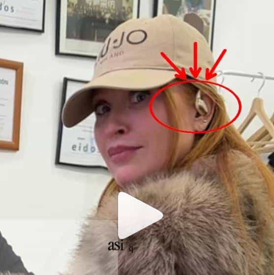 西班牙网红怀疑华人美甲师在嘲笑她，于是偷偷带了个翻译器……