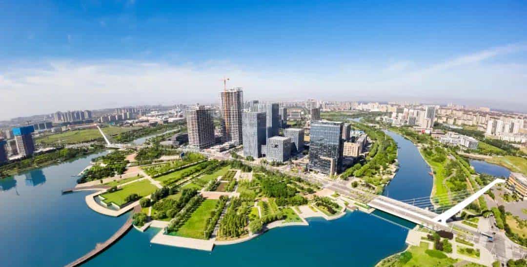 双语丨Incredible! 从“盐碱荒滩”到“科创高地” 青岛高新区是如何做到的？