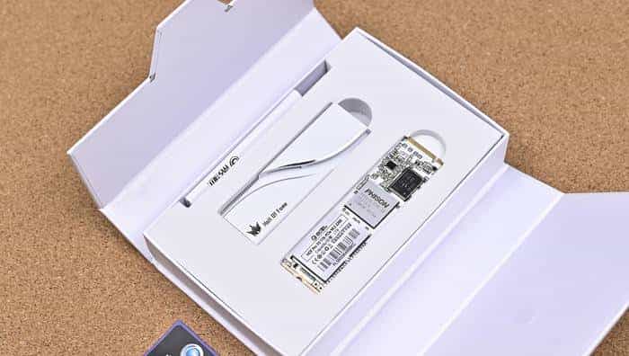 搭建无边海景房——影驰 Z790+ROG 龙王 3+联力积木风扇 P28 装机展示