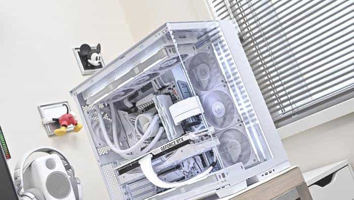 搭建无边海景房——影驰 Z790+ROG 龙王 3+联力积木风扇 P28 装机展示