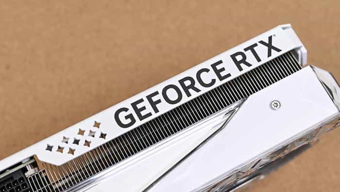 搭建无边海景房——影驰 Z790+ROG 龙王 3+联力积木风扇 P28 装机展示