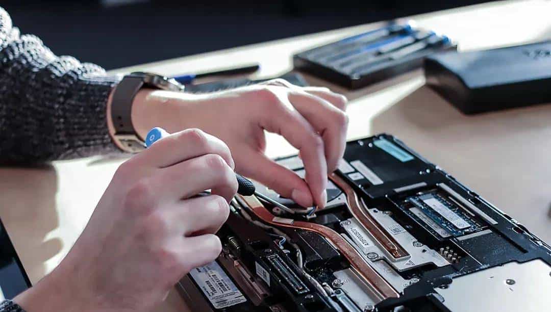 笔记本电脑的触摸板突然无响应,哪里出问题了?