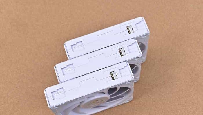 搭建无边海景房——影驰 Z790+ROG 龙王 3+联力积木风扇 P28 装机展示