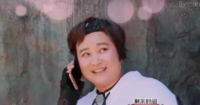 她拿下了宋仲基还不够，居然为了大张伟，还拒绝了王凯黄晓明！