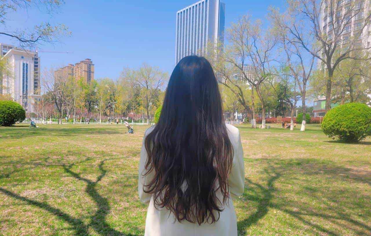 头发稀疏到见头皮?根源在于你实则不会洗头!