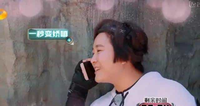 她拿下了宋仲基还不够，居然为了大张伟，还拒绝了王凯黄晓明！