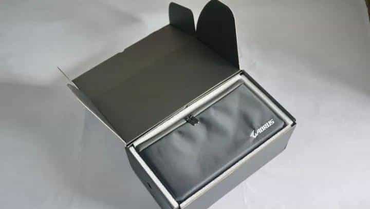 49国军？技嘉 Aorus RTX 2080Ti GamingBox评测连载1