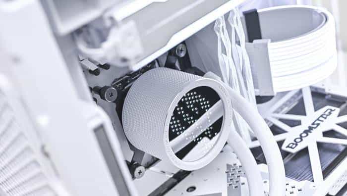 搭建无边海景房——影驰 Z790+ROG 龙王 3+联力积木风扇 P28 装机展示