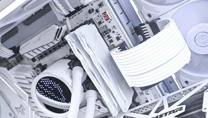 搭建无边海景房——影驰 Z790+ROG 龙王 3+联力积木风扇 P28 装机展示