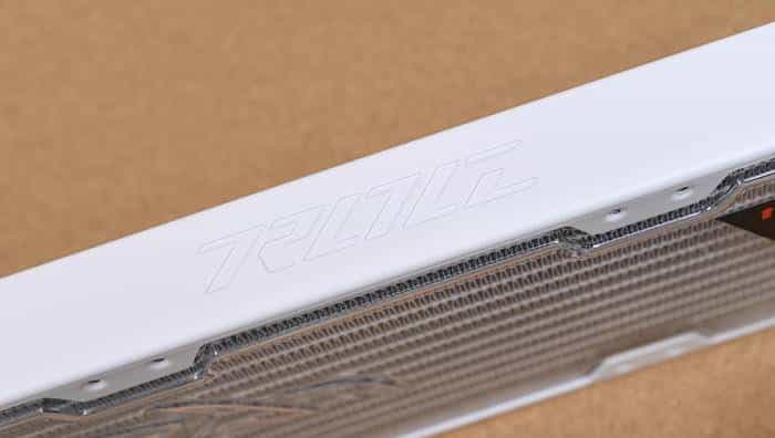 搭建无边海景房——影驰 Z790+ROG 龙王 3+联力积木风扇 P28 装机展示