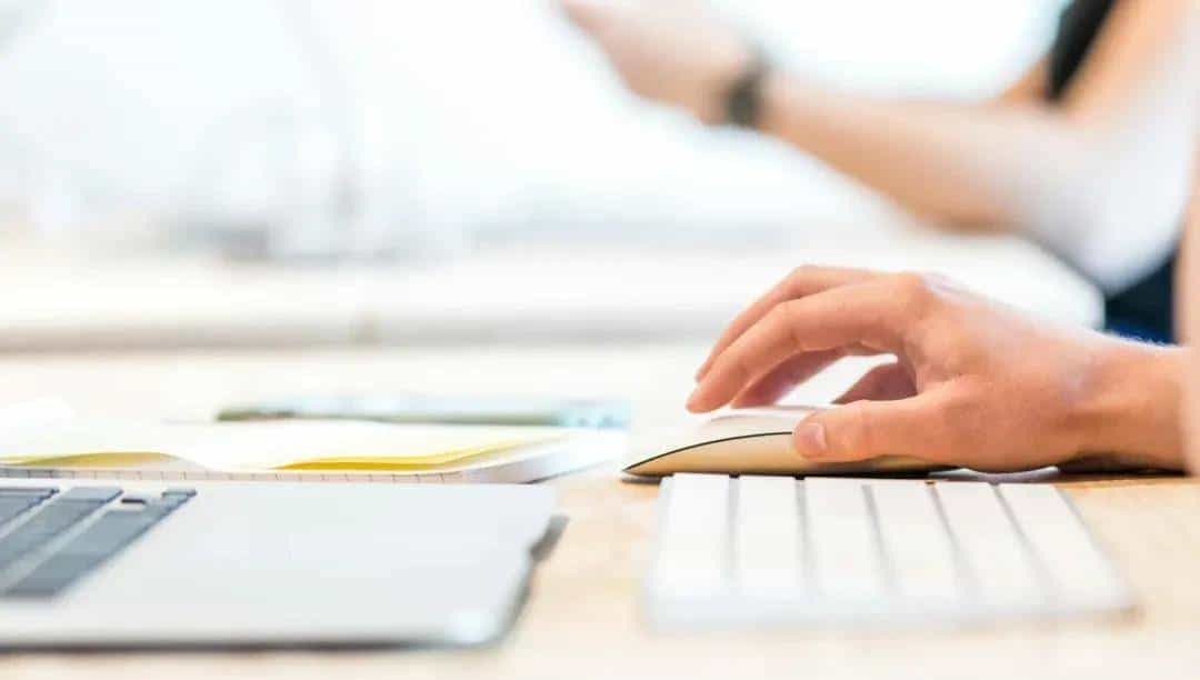 笔记本电脑的触摸板突然无响应,哪里出问题了?