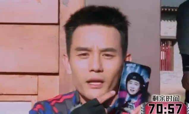 她拿下了宋仲基还不够，居然为了大张伟，还拒绝了王凯黄晓明！