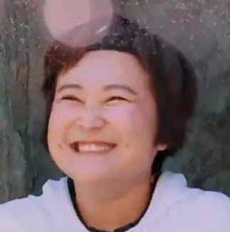 她拿下了宋仲基还不够，居然为了大张伟，还拒绝了王凯黄晓明！