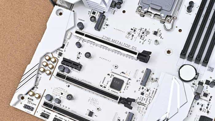 搭建无边海景房——影驰 Z790+ROG 龙王 3+联力积木风扇 P28 装机展示