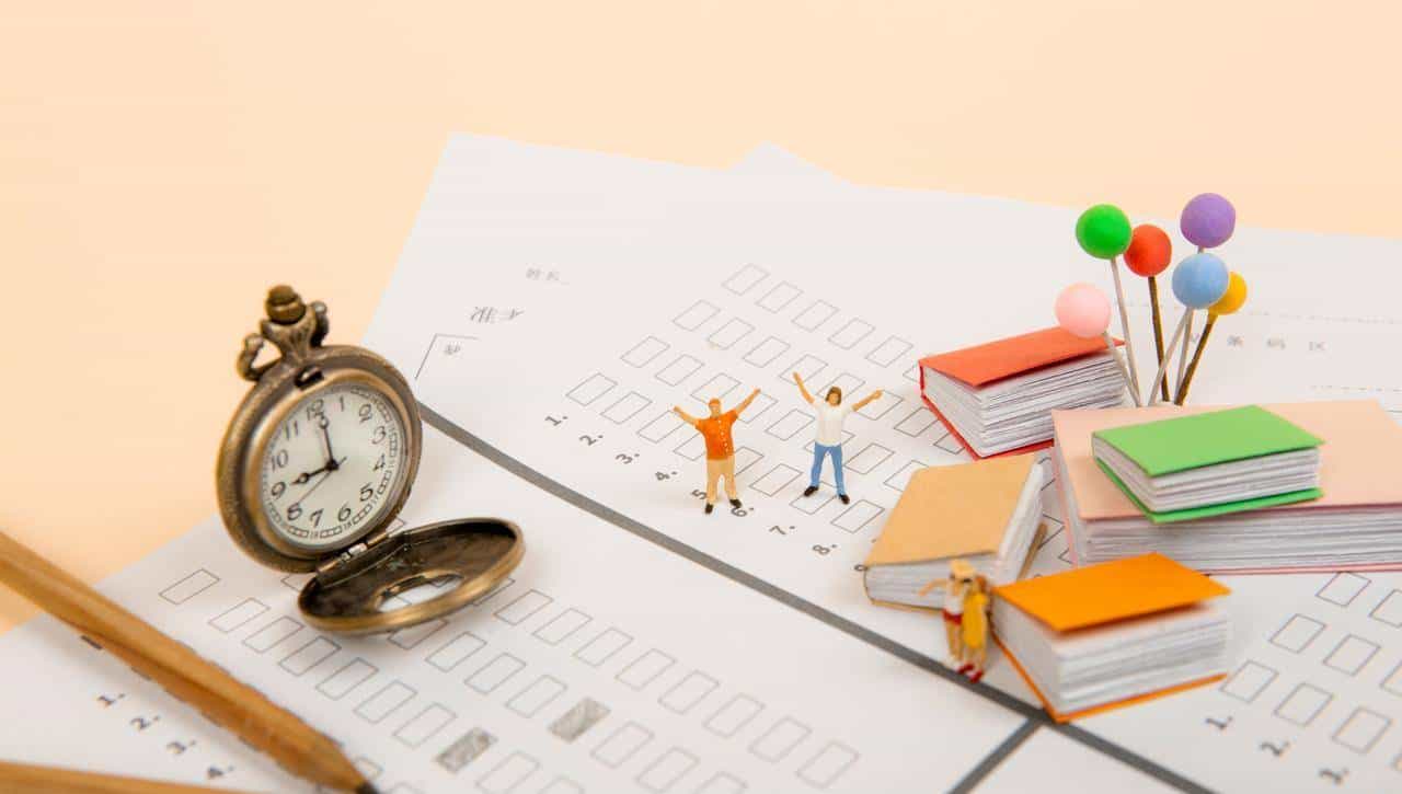 100首英文经典启蒙儿歌，每天1首磨耳朵练听力，自然开口说英语