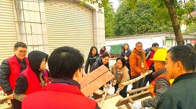 体制内四个“唬人官衔”：听着级别高，实则没实权