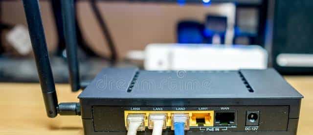 iKuai、OpenWrt 和RouterOS 对比：哪个软路由更适合你？