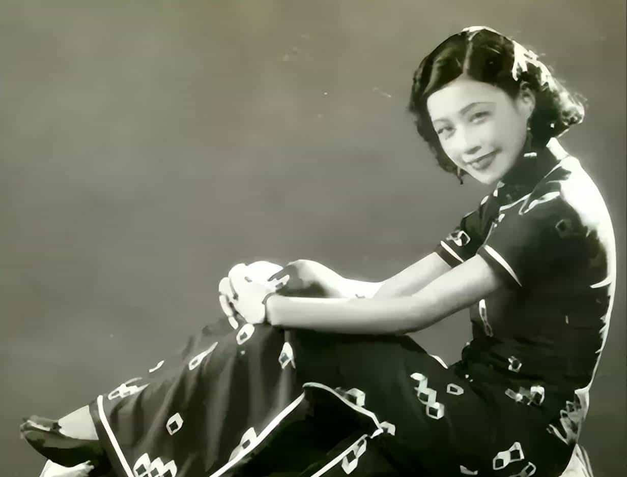 天乳运动有多疯狂？数万女性赤裸游街，禁止束胸、违者罚款50大洋