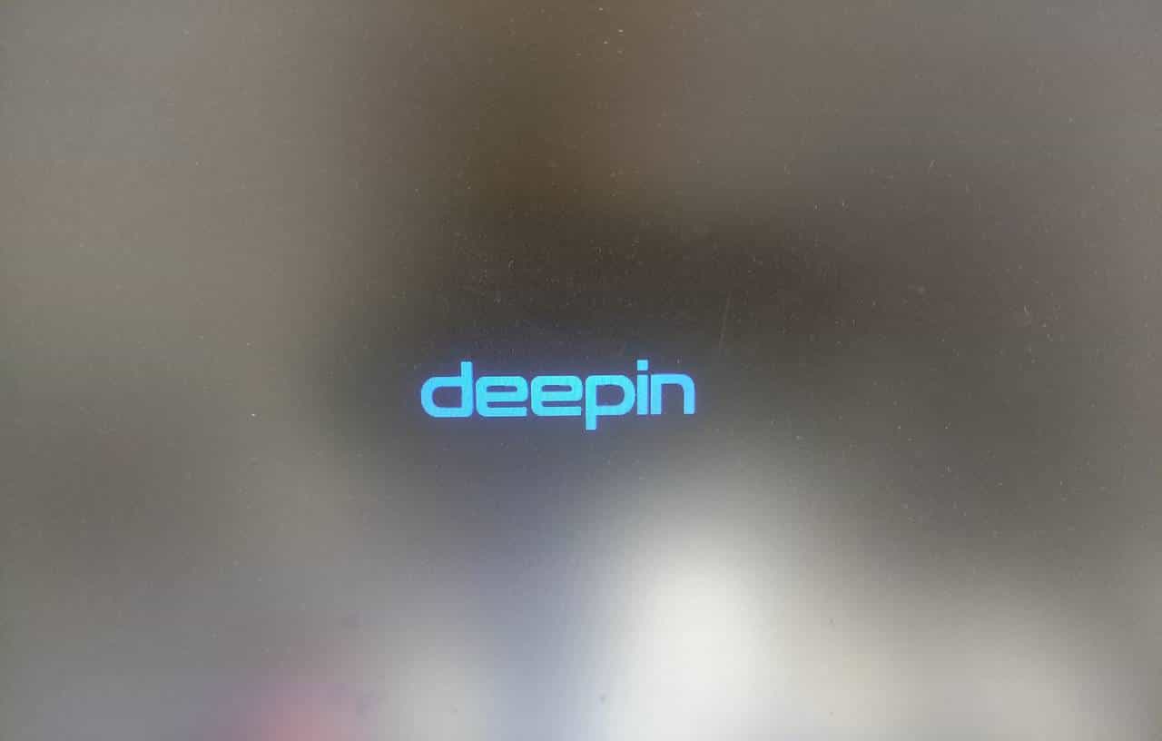 没有华为电脑不要紧，一个U盘让你用上国产操作系统