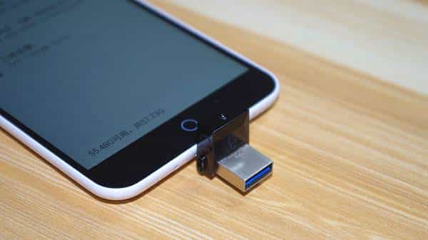 #本站首晒# 手机无法插TF卡？Kingston 金士顿 OTG U盘