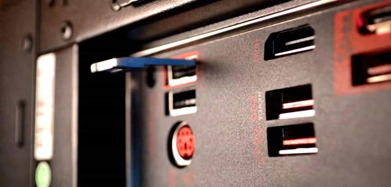 我的BIOS更新U盘,救了我的变砖电脑