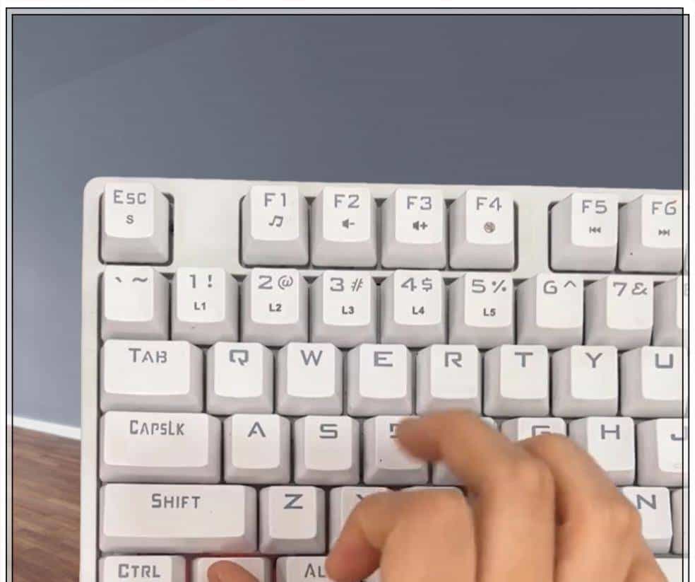 U盘死活读不出？别扔！1秒搞定，电脑小白也能秒懂！