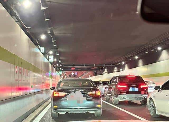 杭州堵车不是车多是路错?环北隧道+天目山隧道,两大堵点
