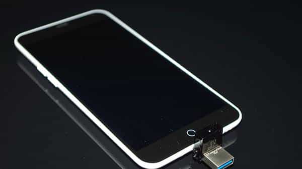 #本站首晒# 手机无法插TF卡？Kingston 金士顿 OTG U盘