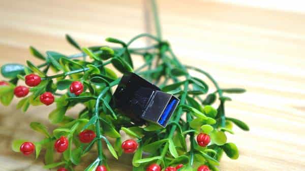 #本站首晒# 手机无法插TF卡？Kingston 金士顿 OTG U盘