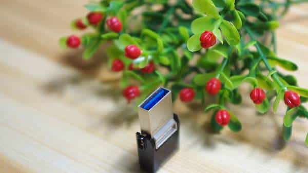 #本站首晒# 手机无法插TF卡？Kingston 金士顿 OTG U盘