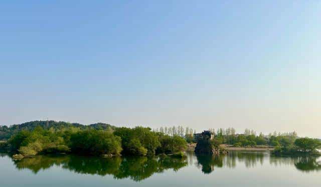 爱马仕继承人150亿财富蒸发！骗子得手后离奇撞火车身亡