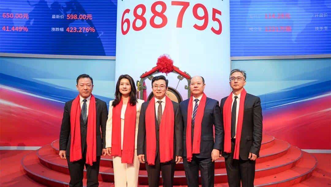 从“打工皇帝”到“国产GPU掌门”：张建中和他4400亿市值的逆袭