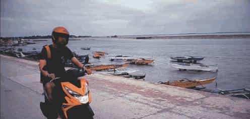 我佩服这顶流敢在巅峰期玩消失