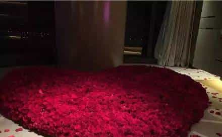 已哭晕丨iPhone日期调到1970年秒变砖