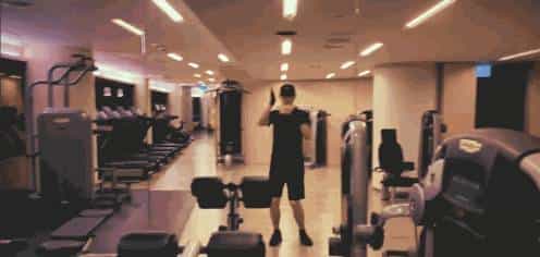 我佩服这顶流敢在巅峰期玩消失